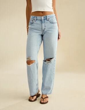 AMERICAN EAGLE Skylight Blue Strigid Ripped Knee  High-Waisted Stovepipe Jeans
